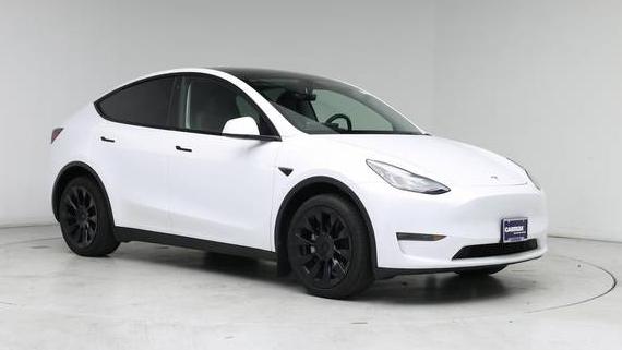 TESLA MODEL Y 2023 7SAYGDEE8PA070061 image